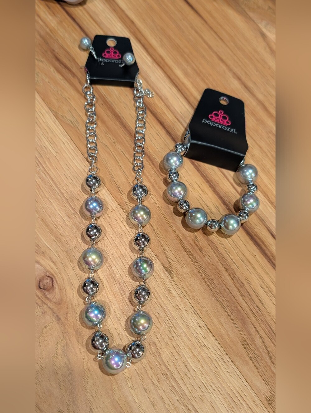 Paparazzi Silver Iridescent Pearl Necklace and Bracelet Set